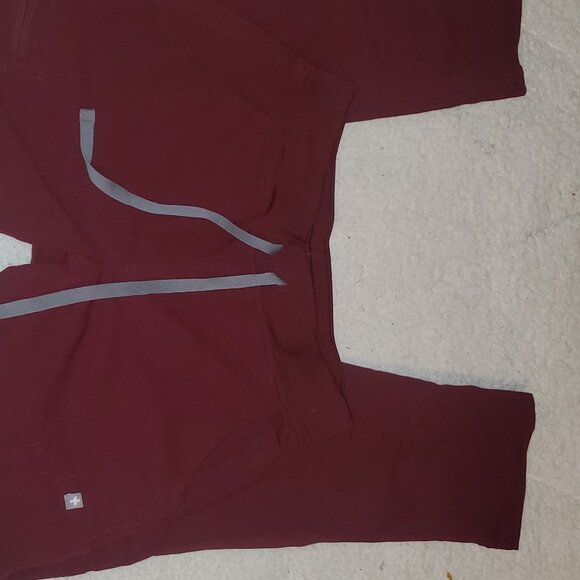 NWOT figs burgundy set - Picture 13 of 13